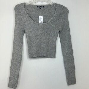 Kendall & Kylie heather gray long sleeve ribbed shirt